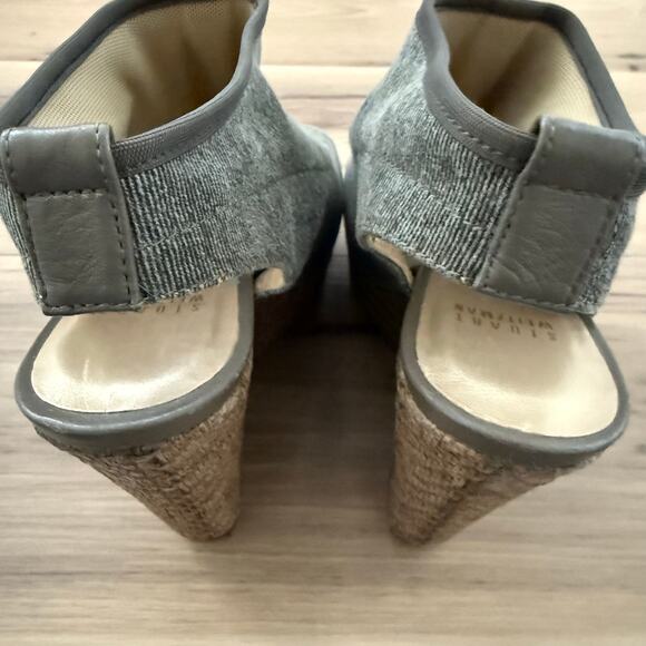 Stuart Weitzman Glover Stretch Wedge Sandal - Picture 4 of 8